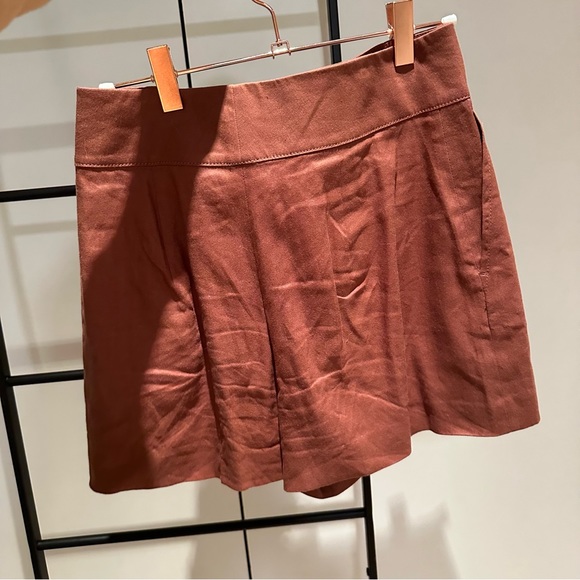 Club monaco shorts TWO! 2 pairs of shorts. - Picture 5 of 9